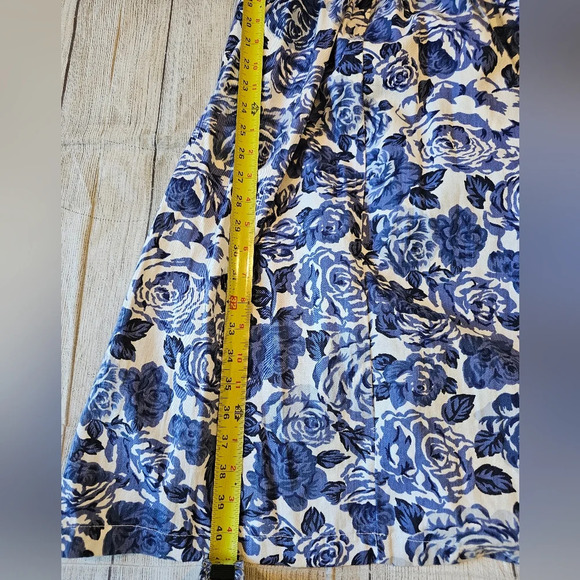 Talbots Petites Size 6 Vintage Floral Blue White Midi Dress Cottagecore Modest - Picture 10 of 10